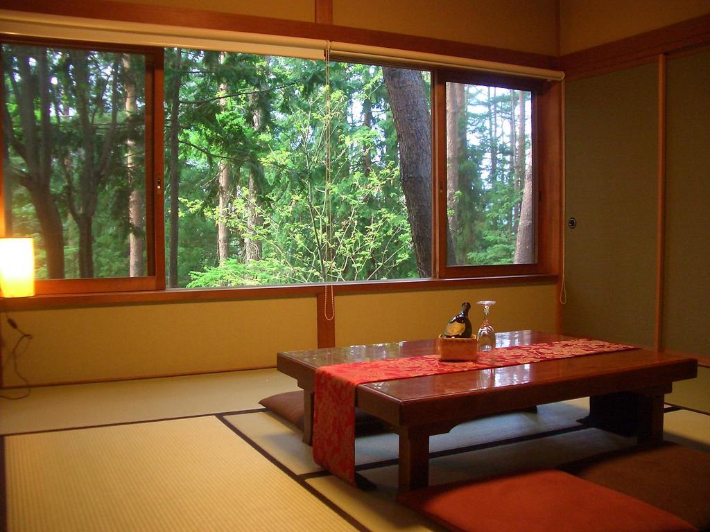 Shikitei Fujiyoshida Quarto foto